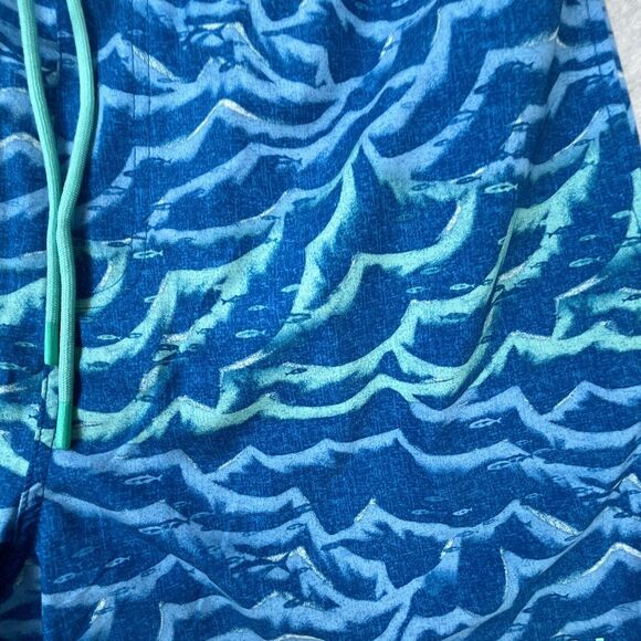 Huk Waves Volley 5.5 Board Shorts Mens Sz XL Blue Lined Drawstring Swim Trunks - Picture 9 of 13